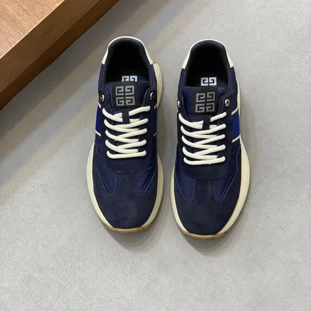 ジバンシィ カジュアルシューズ