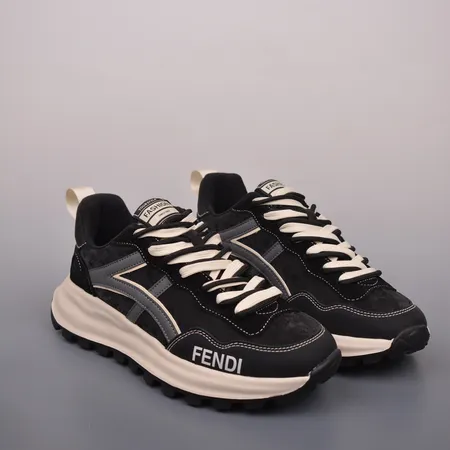 フェンディ スニーカー