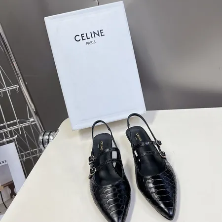 セリーヌ サンダル