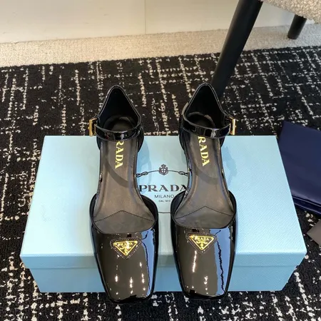 プラダ サンダル