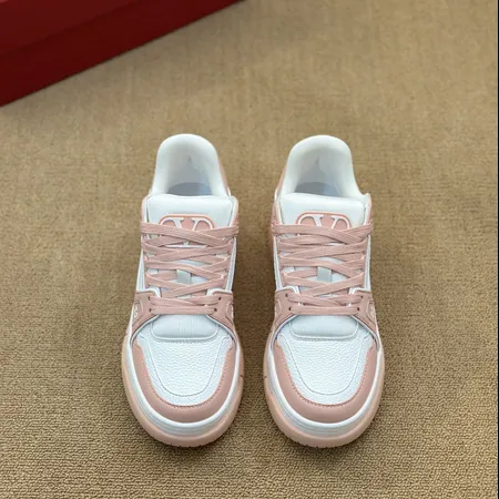 ヴァレンティノ カジュアルシューズ