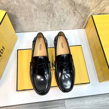 フェンディ ビジネスシューズ