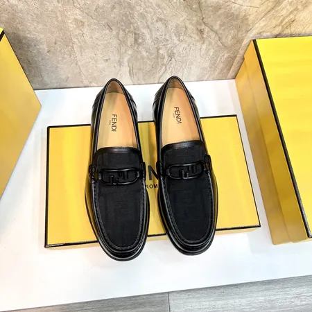 フェンディ ビジネスシューズ