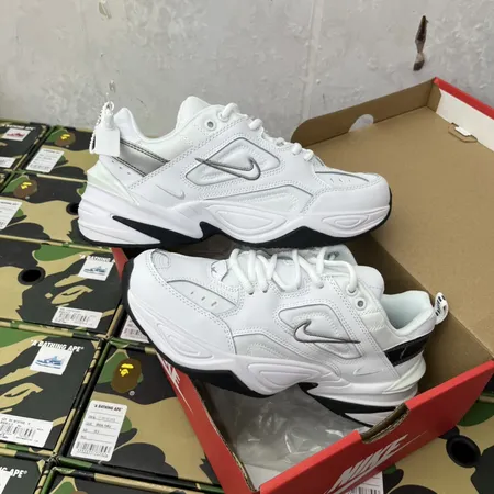 ナイキ スニーカー