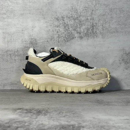 モンクレール スニーカー