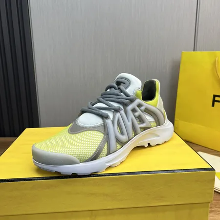 フェンディ スニーカー