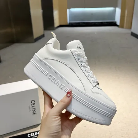 セリーヌ カジュアルシューズ