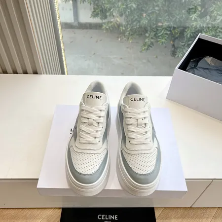 セリーヌ カジュアルシューズ