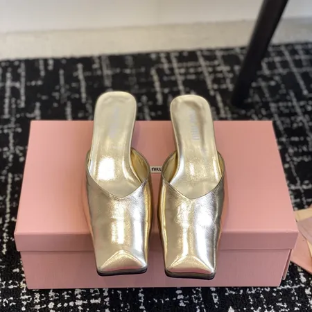 ミュウミュウ サンダル