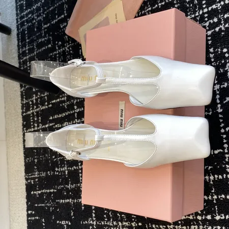 ミュウミュウ サンダル