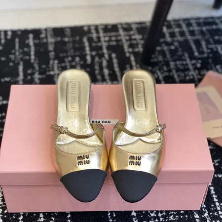 ミュウミュウ スリッパ