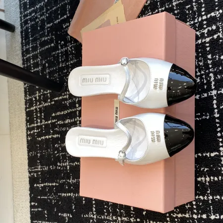 ミュウミュウ スリッパ