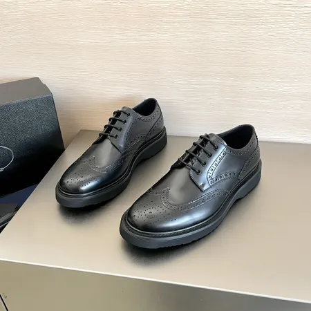プラダ ビジネスシューズ