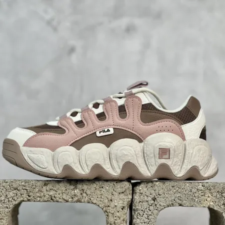 フィラ スニーカー