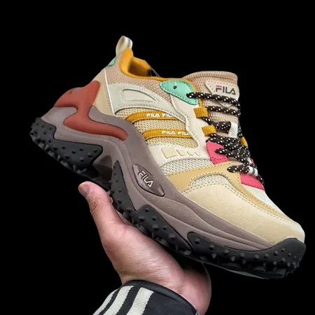 フィラ スニーカー