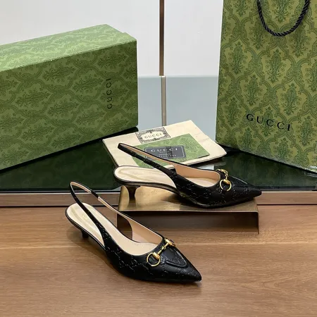 グッチ サンダル