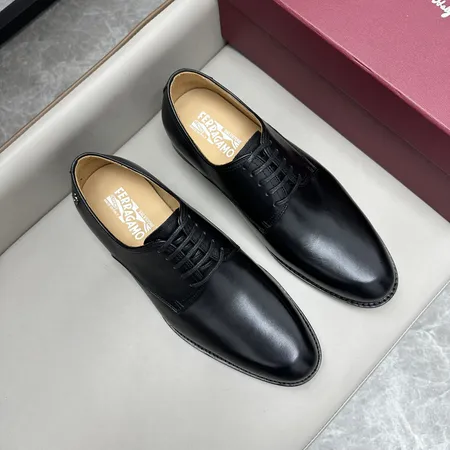 フェラガモ ビジネスシューズ