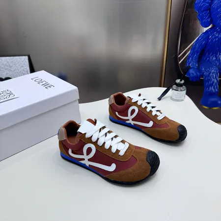 ロエベ カジュアルシューズ