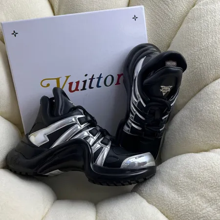 ルイヴィトン スニーカー