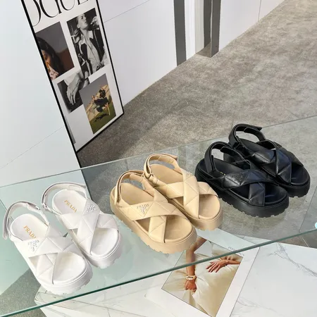 プラダ サンダル