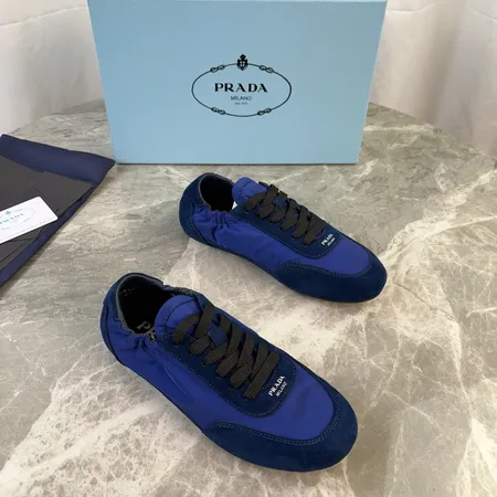 プラダ スリッパ