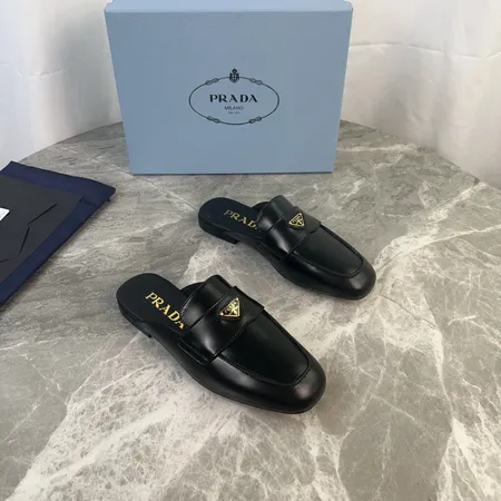 プラダ スリッパ