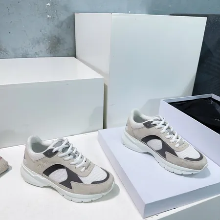 セリーヌ カジュアルシューズ