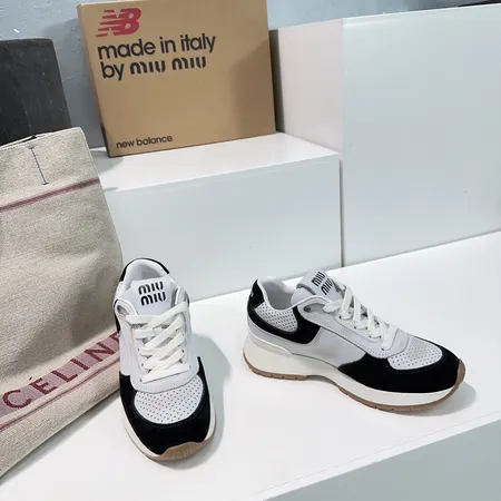 ミュウミュウ スニーカー