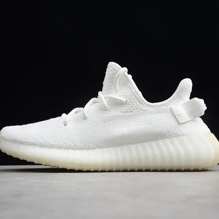 アディダス スニーカー