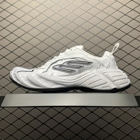 バレンシアガ スニーカー