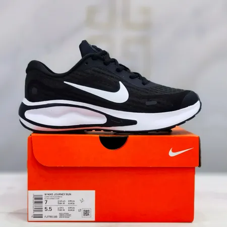 ナイキ スニーカー