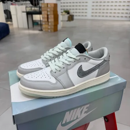 ナイキ スニーカー