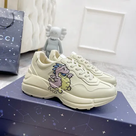 グッチ スニーカー