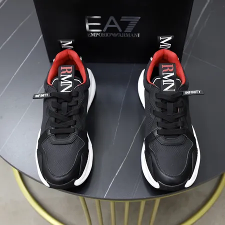 アルマーニ スニーカー