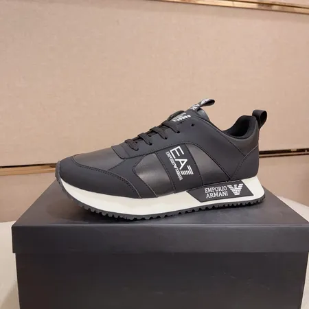 アルマーニ カジュアルシューズ