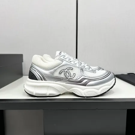 シャネル スニーカー