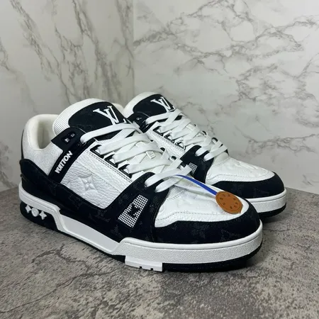 ルイヴィトン カジュアルシューズ