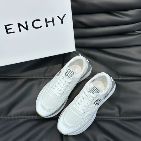 ジバンシィ スニーカー