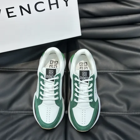 ジバンシィ スニーカー