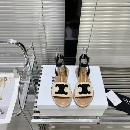 セリーヌ サンダル