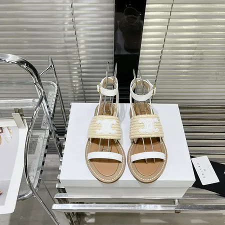 セリーヌ サンダル