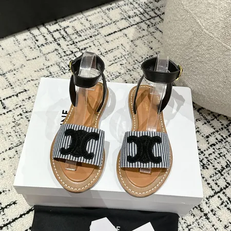 セリーヌ サンダル