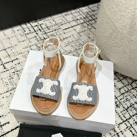 セリーヌ サンダル