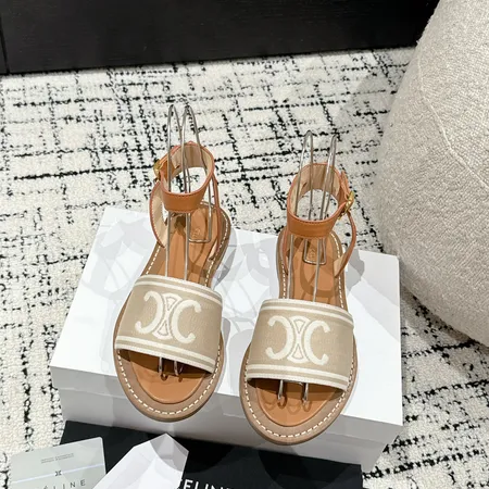 セリーヌ サンダル