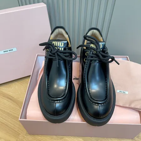 ミュウミュウ ビジネスシューズ