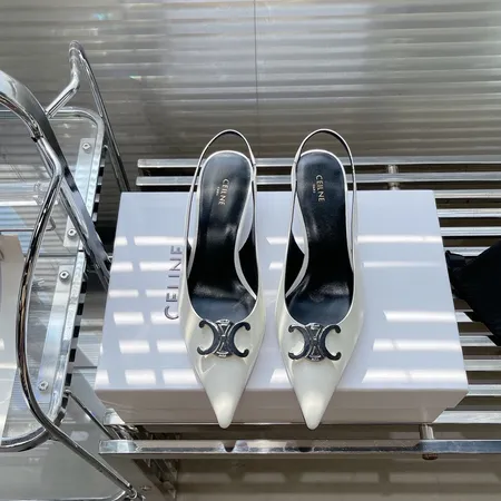 セリーヌ サンダル