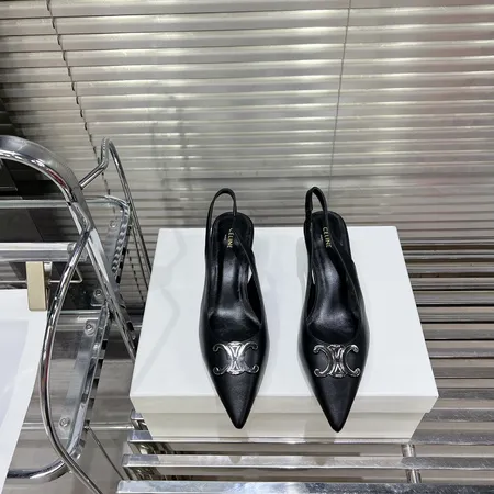 セリーヌ サンダル