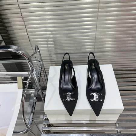 セリーヌ サンダル