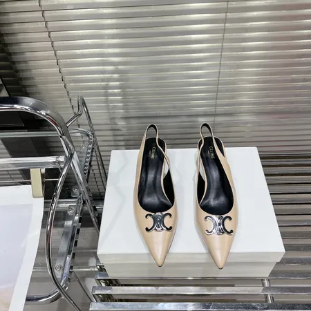 セリーヌ サンダル