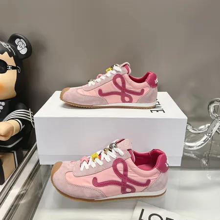 ロエベ スニーカー